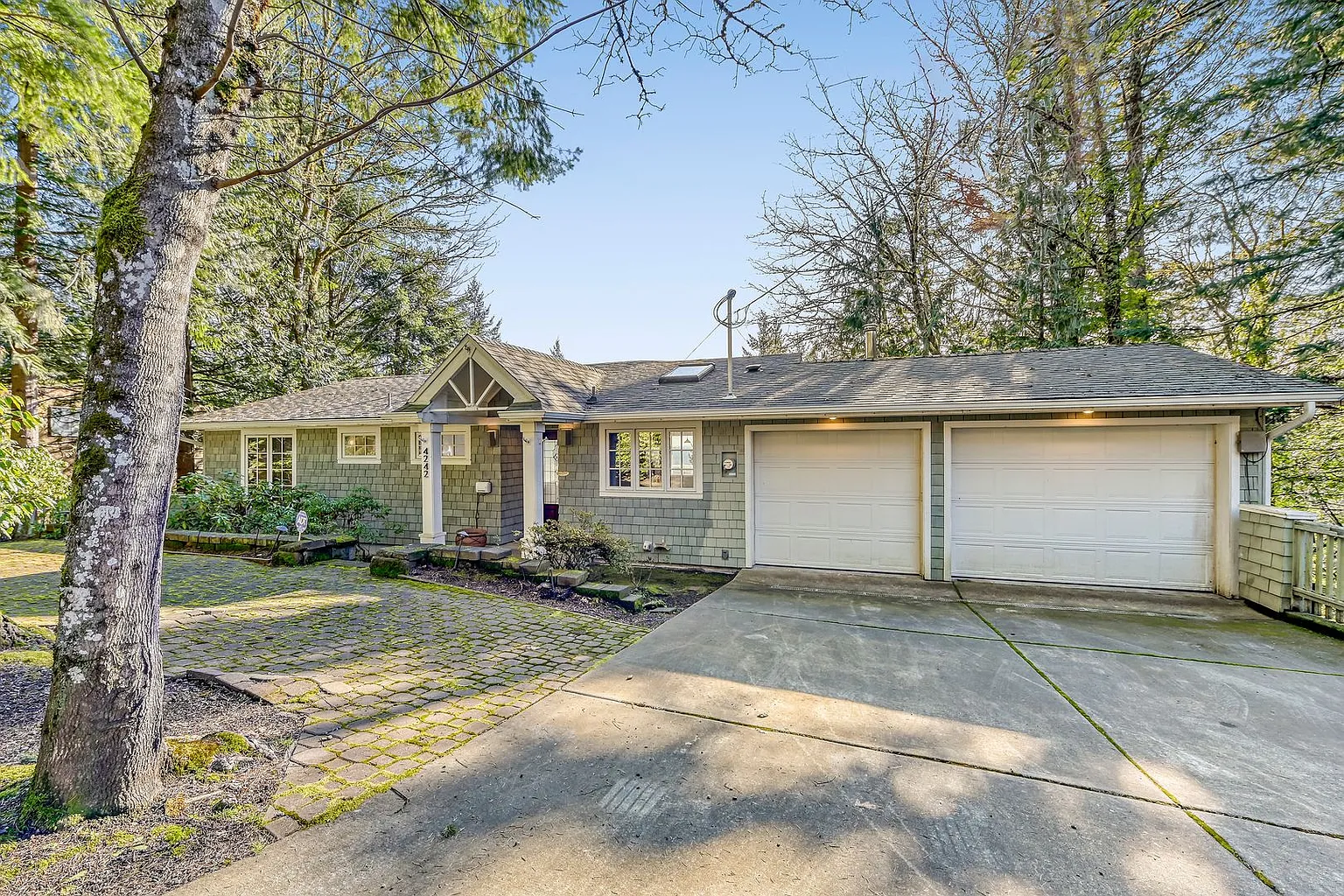 4242 SW Hewett Blvd