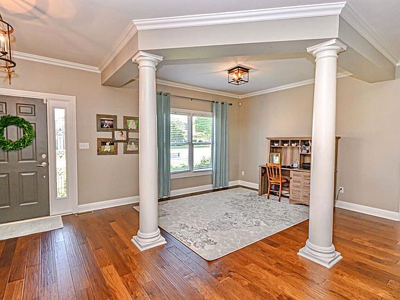 4th image of 3036 Waterside Way