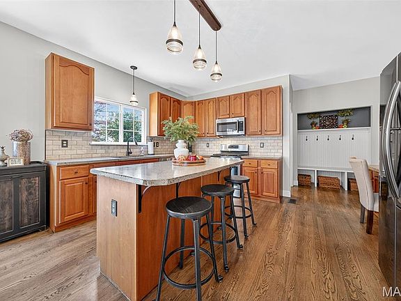 5th image of 2110 Hannah Dr