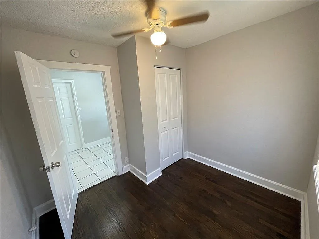 2 bed, $950 — Photo 2