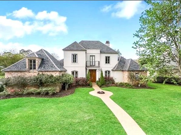 2 Bretton Way