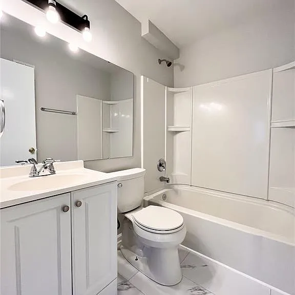 3546 Morganford Rd #8 — Photo 8
