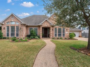 704 Prestwick Ct, College Station, TX 77845
