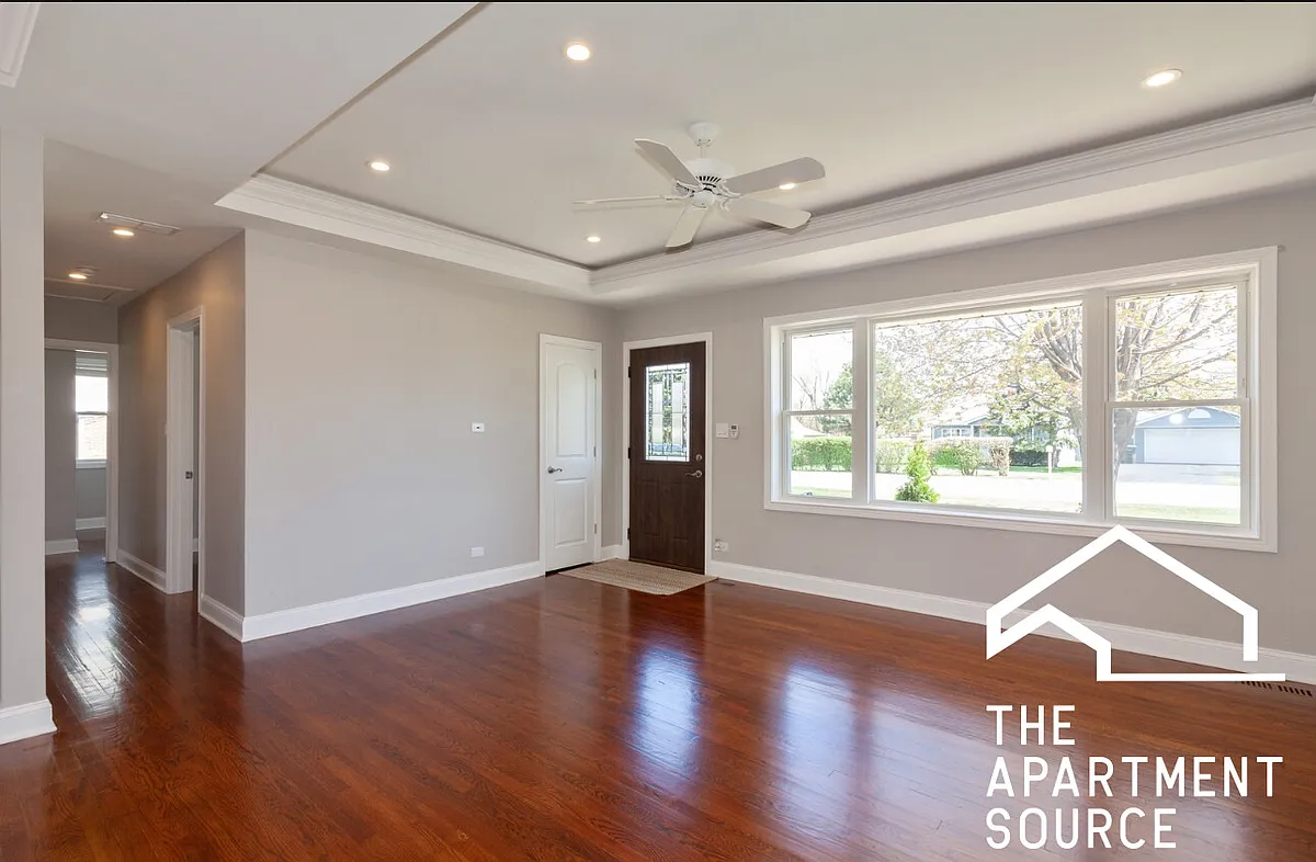 Building Photo - 8108 S 85th Ave #SFH