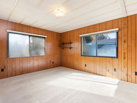 3rd image of 5900 64th St NE Unit 117