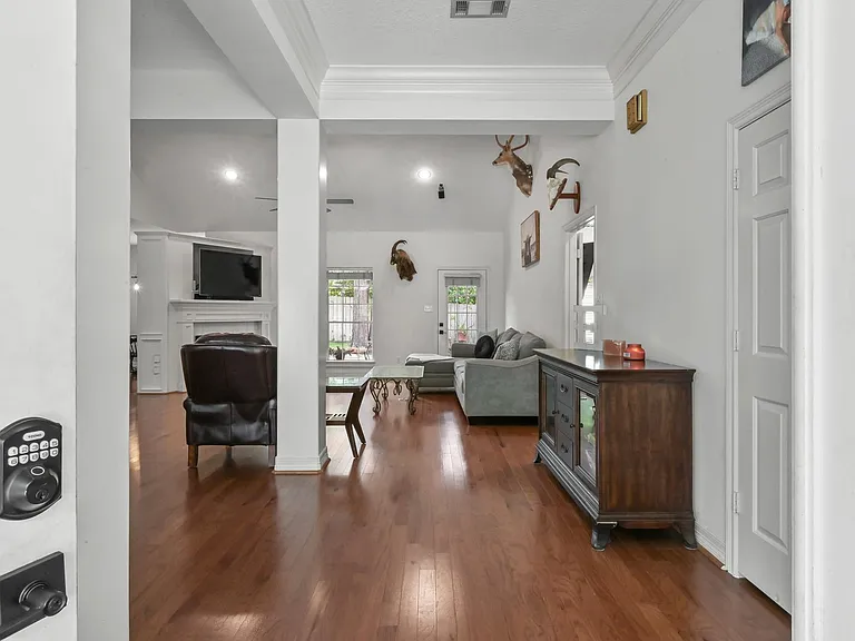 113 Inverness Dr — Photo 4