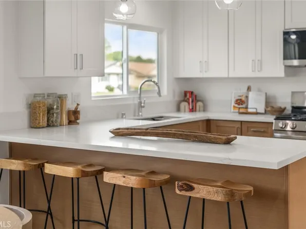 192 Dorena Dr, Thousand Oaks, CA 91320