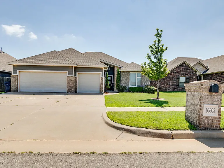 10608 Glover River Dr — Photo 1