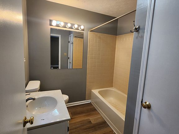 master suite bathroom