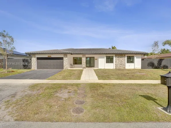 16653 Golfview Dr, Weston, FL 33326