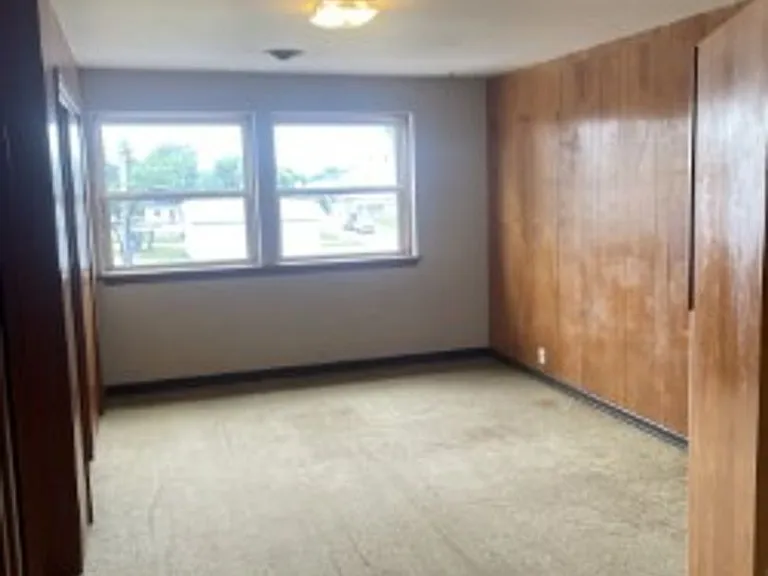 117 N Church St — Photo 11