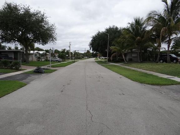 5th image of 2109 NE 62nd Ct