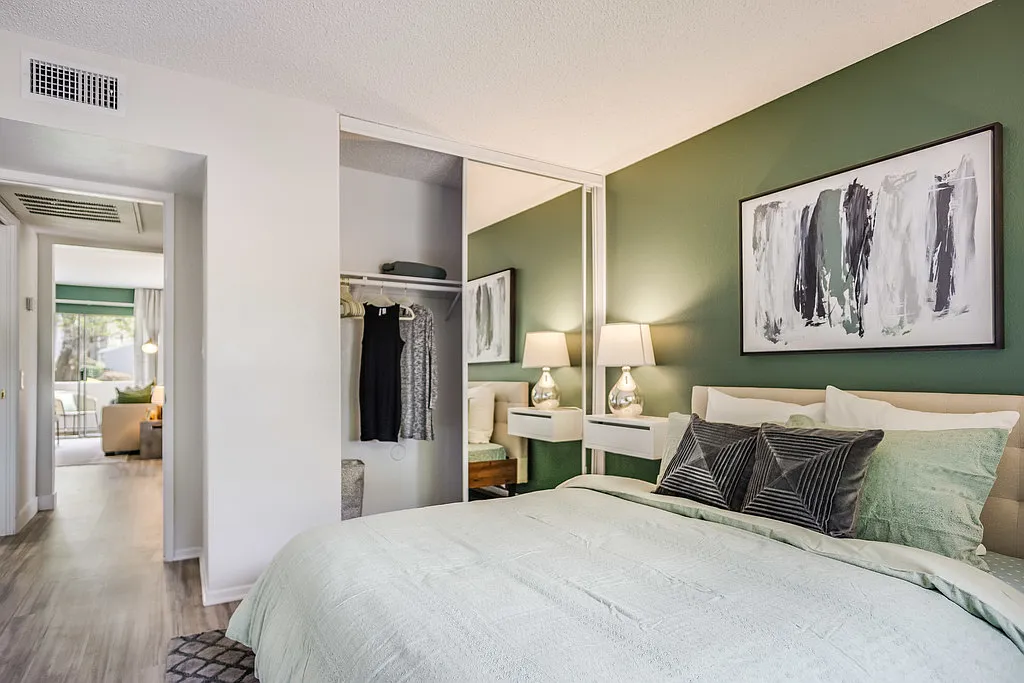 2 bed, 923 sqft, $2,750 — Photo 4