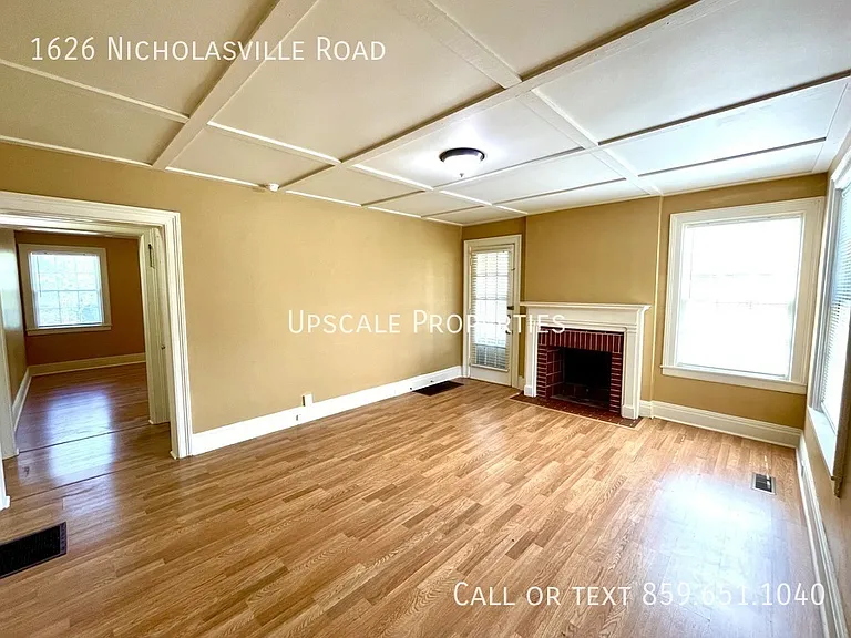 1626 Nicholasville Rd — Photo 5