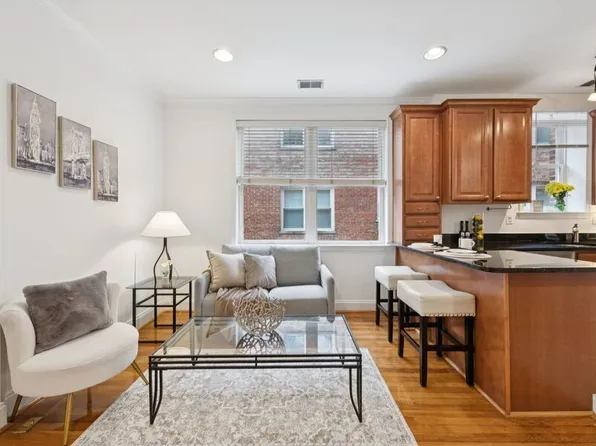 1438 Columbia Rd NW APT 305, Washington, DC 20009