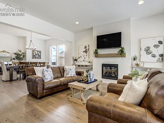 3rd image of 2224 Cabernet Ct