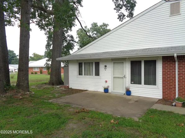 243 D Columbine Avenue, Whiting, NJ 08759