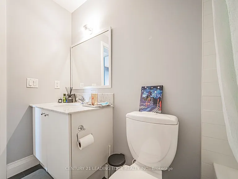 2191 Yonge St #5104 — Photo 36