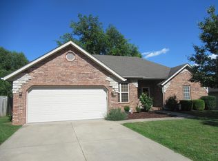 3898 S Ridgeline Ave, Springfield, MO 65807