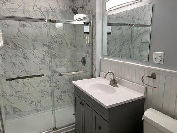 2nd image of 104 Catherine St Floor 2