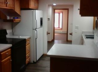 84 Newton Rd, Woodbridge, CT 06525