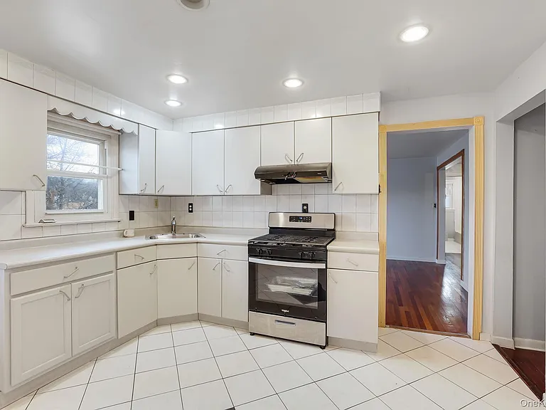 2 Gillis Ave #1 — Photo 11