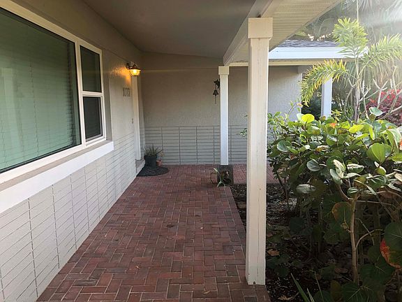 3rd image of 1073 39th Ave NE