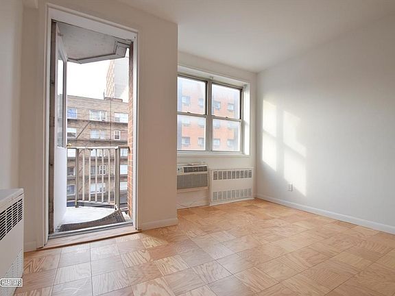 4th image of 170 W 23rd St APT 4T
