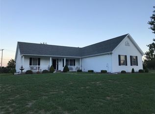 1002 Highland Estates Dr, Wentzville, MO 63385