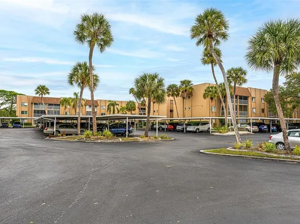 1520 Glen Oaks Dr E Unit 248, Sarasota, FL 34232