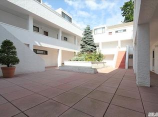 21 Canterbury Rd APT 16, Great Neck, NY 11021