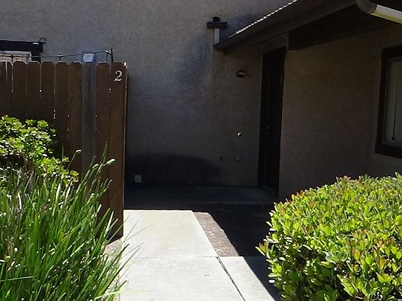 2nd image of 704 Summerwood Ln APT 3