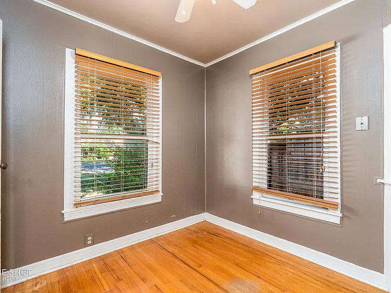 1333 Amarillo St — Photo 13