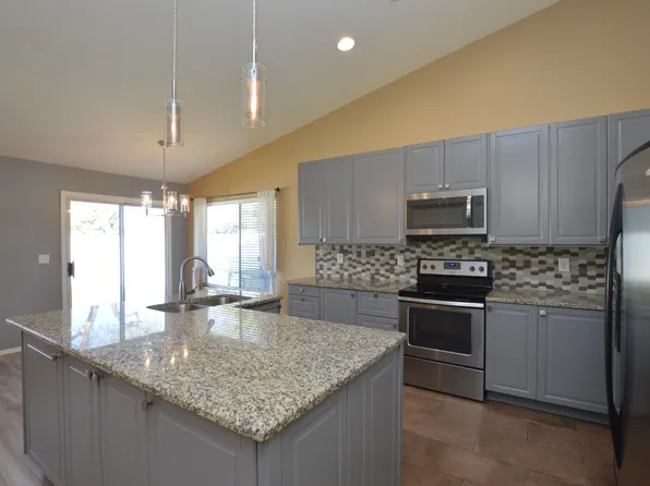 902 E Folley St, Chandler, AZ 85225