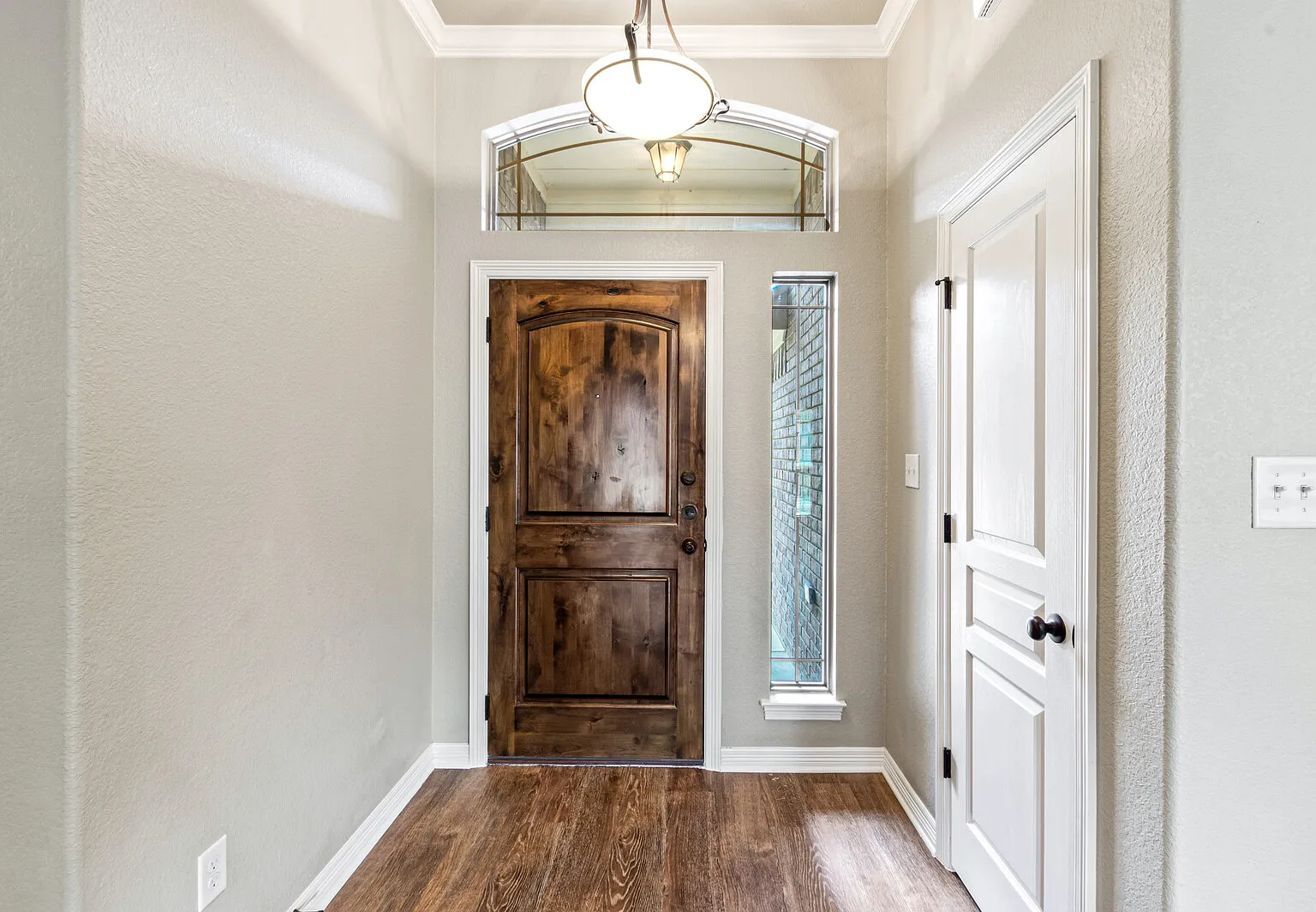 1617 Shadow Canyon Drive — Photo 3