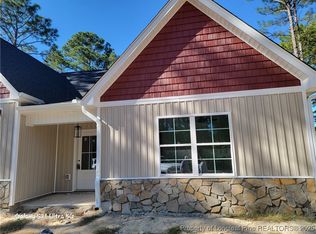 209 August Ln, Raeford, NC 28376