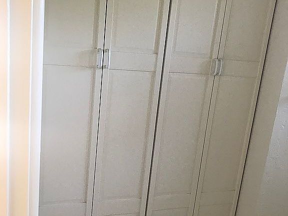 4th image of 15371 Herring Ave