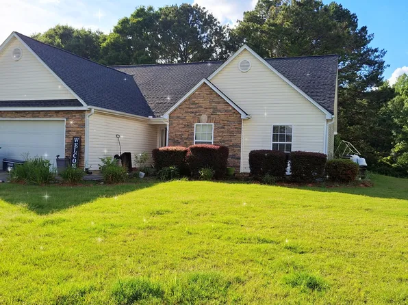 4313 Parks Ridge Dr, Snellville, GA 30039