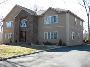 7 Glen View Rd, Towaco, NJ 07082