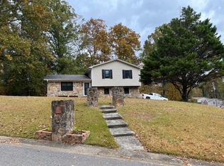 803 Honeysuckle Dr, Fultondale, AL 35068