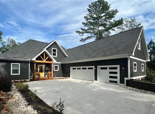 614 Whisper Ln, Salem, SC 29676