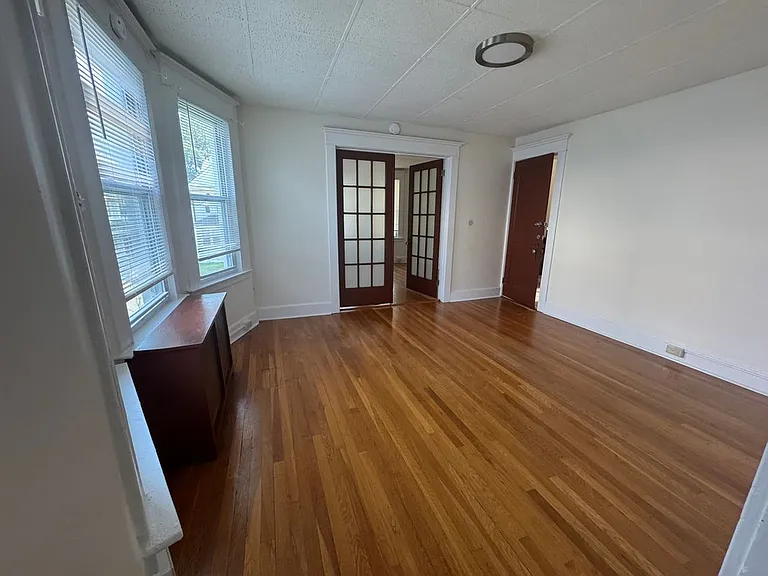 69 Fairfield St #2 — Photo 1