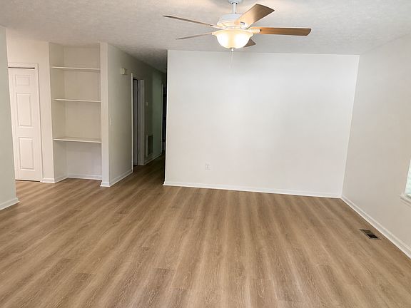 2nd image of 4 Dawson Pl
