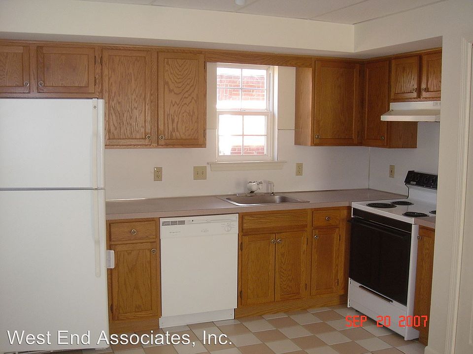 2nd image of 907 N 18th St