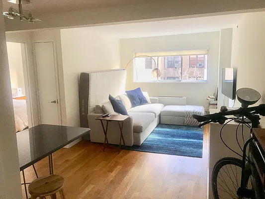Rented by Jeffrey Mosczyc, LREB | media 25