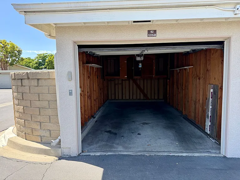 8933 Modesto Cir #1215B — Photo 24