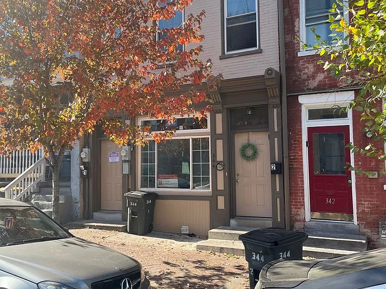 344 S Queen St — Photo 8