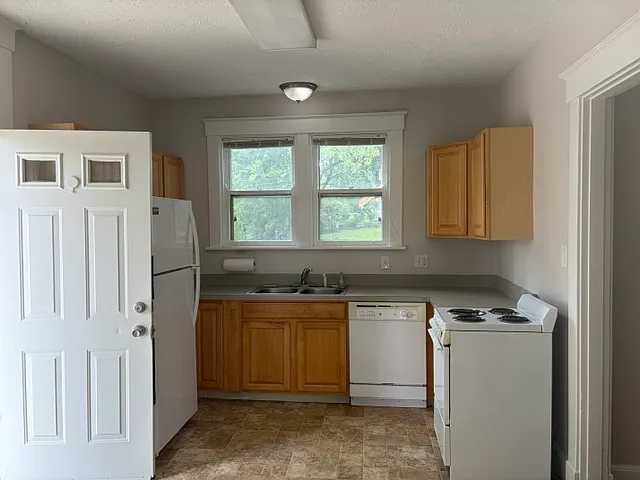 5521 Harrison Ave — Photo 15
