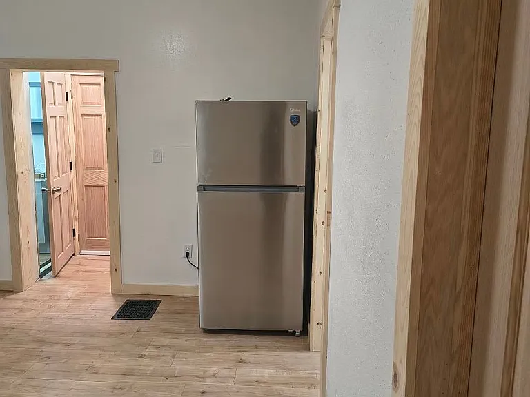 416 N Horsman St #3 — Photo 10