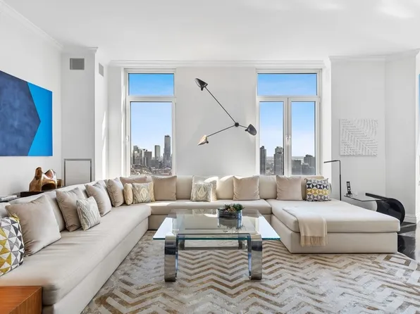 400 East 51st Street image 1 of 13